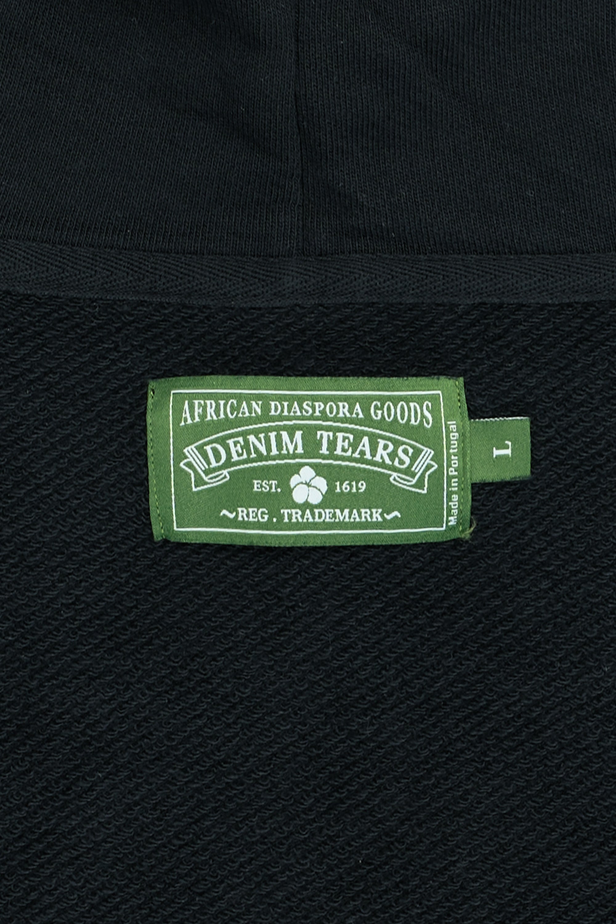 Mono Wreath Hoodie Black